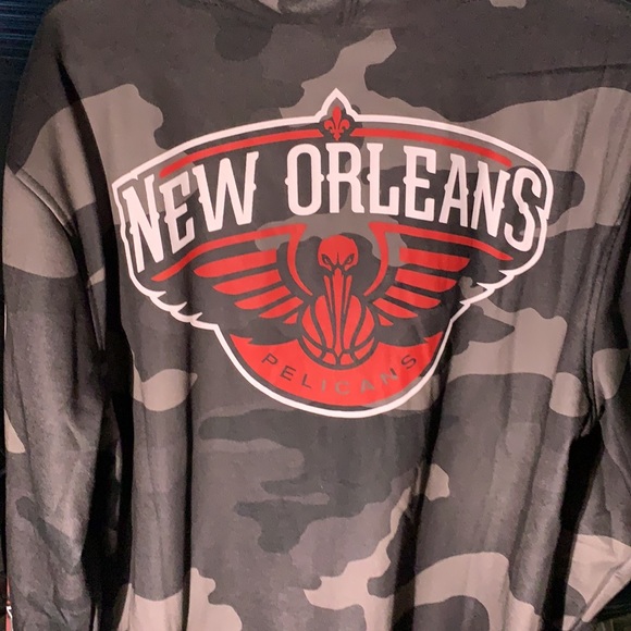 New Orleans Pelicans Jacket. - Picture 5 of 5